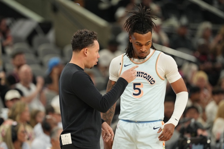 卡斯爾：我們和主帥米奇都喜歡打快 簡(jiǎn)直是一拍即合