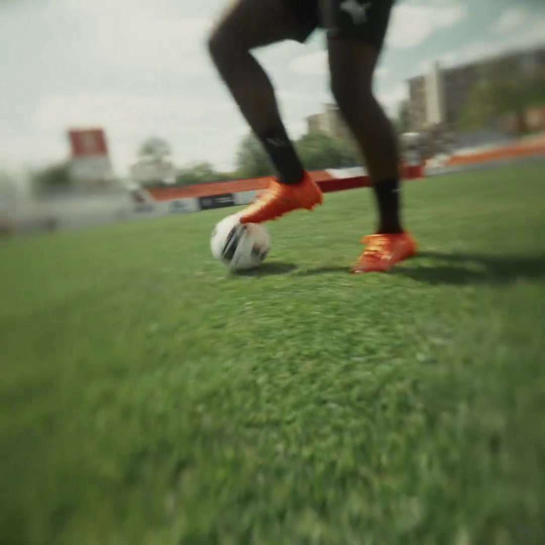 西甲與PUMA發(fā)布“國家德比”比賽用球，10月將亮相皇馬vs巴薩比賽