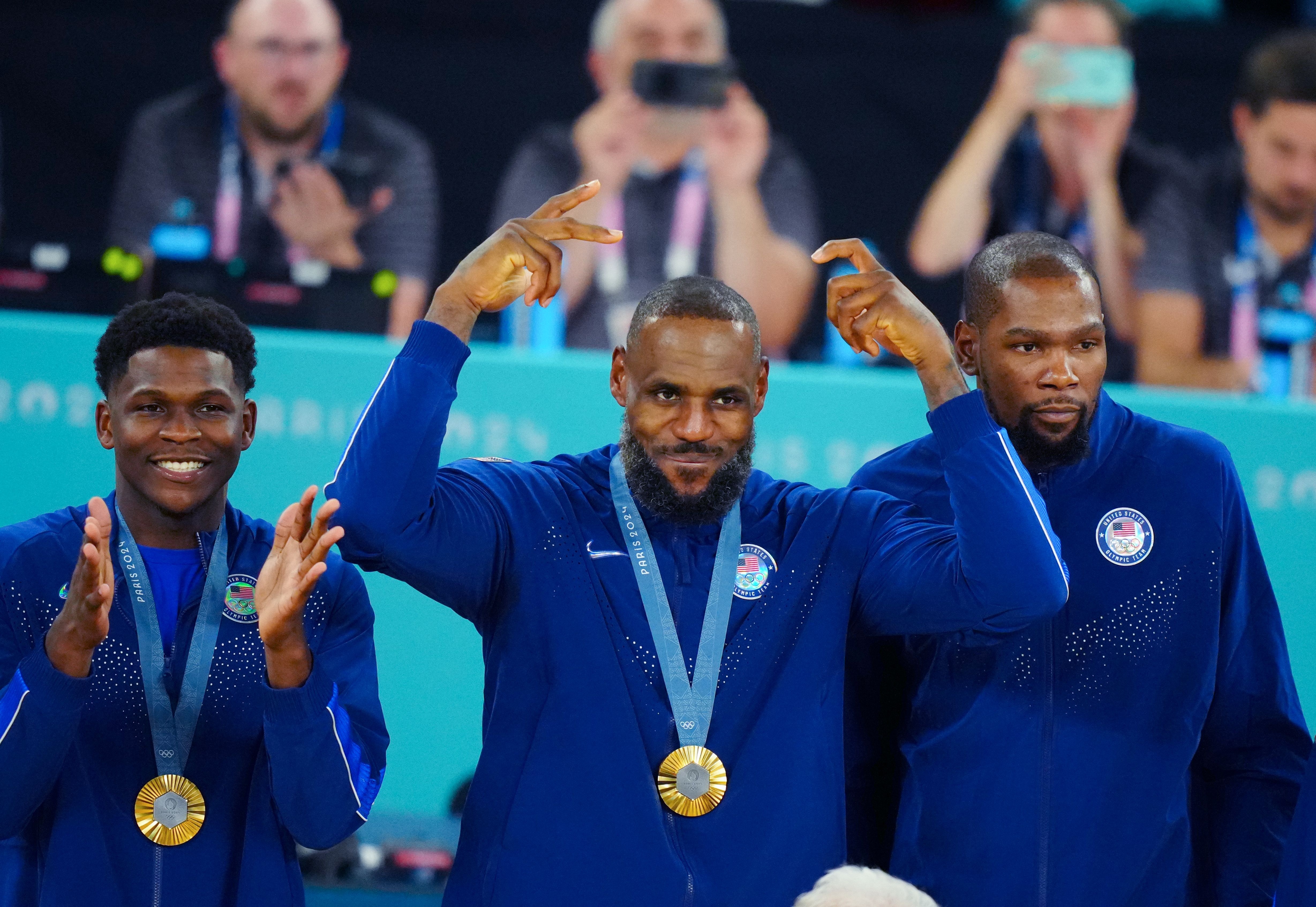 算上也是？費爾頓：不算詹庫杜的話(huà) 愛(ài)德華茲是聯(lián)盟前5球員