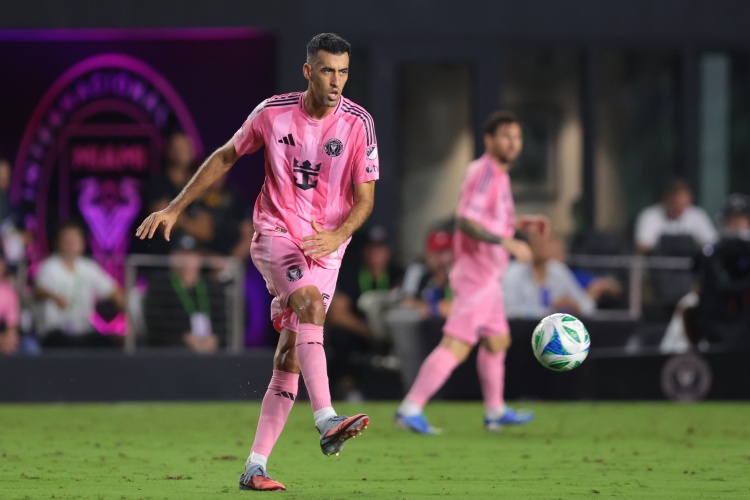 布斯克茨談退役：經(jīng)過(guò)深思熟慮的決定，我的足球故事也將到此為止