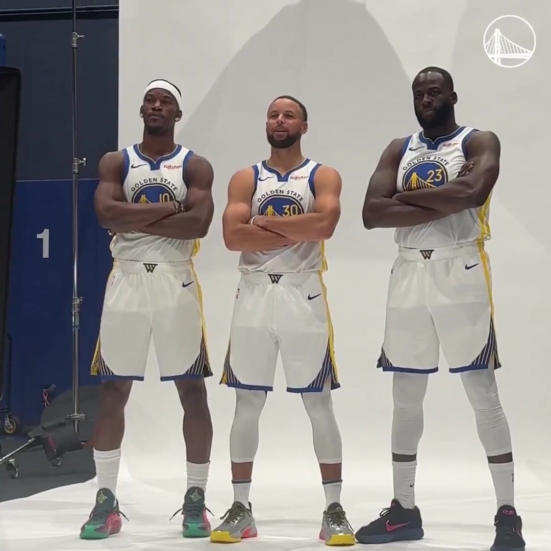 家有三老！勇士官方曬巴特勒、庫里、追夢(mèng)合拍定妝照視頻