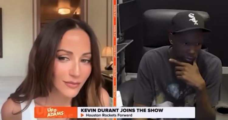 這個(gè)真漂亮！杜蘭特連線(xiàn)美女記者 邀請其看比賽&賽后可以一起吃點(diǎn)