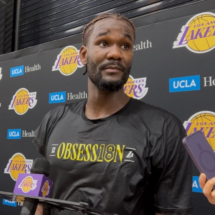 沖隊史第18冠？美記：湖人訓練衫印有“18”字樣 目標本賽季爭冠