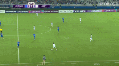 這沒(méi)進(jìn)！阿蘇埃開(kāi)場(chǎng)6分鐘搶出單刀，推射太正被對手門(mén)將撲出