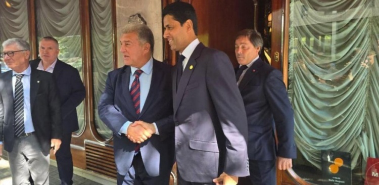 世體：俱樂(lè )部之間關(guān)系明顯好轉，拉波爾塔和納賽爾賽前共進(jìn)午餐