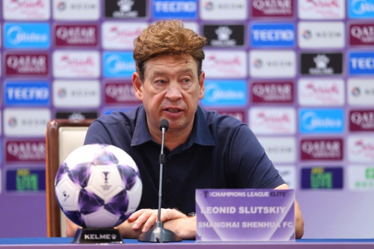 斯盧茨基：縱觀(guān)全場(chǎng)可以看出雙方勢均力敵，很遺憾今天沒(méi)全取三分