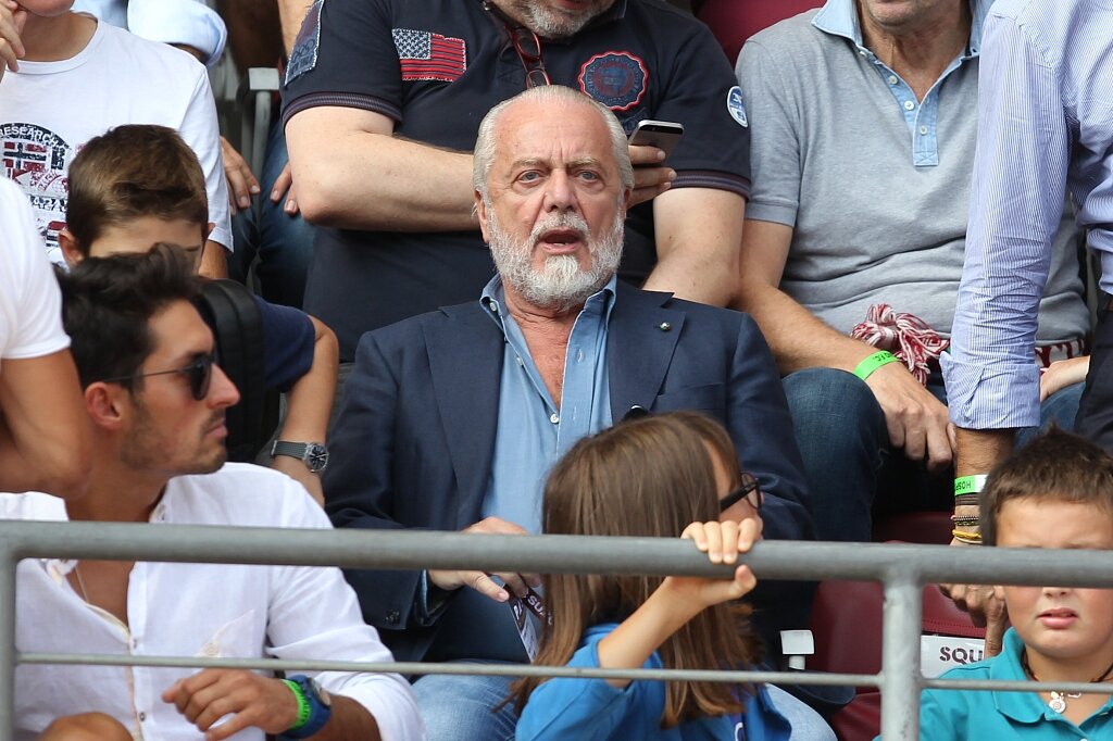 記者：德佬曾為收購那不勒斯放棄投資電影，如今球隊成為意甲巨人