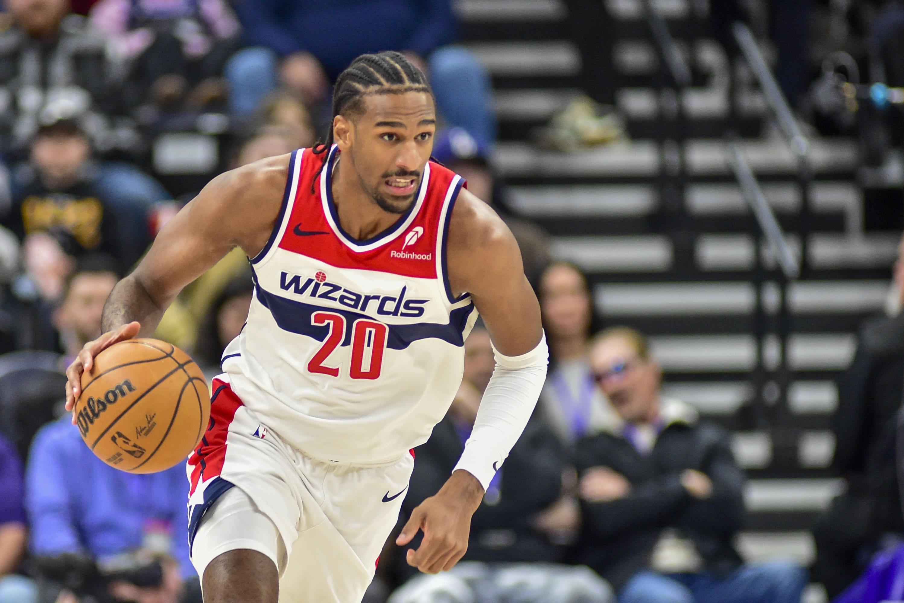 美記：奇才上下認為新賽季是突破賽季 未必能贏(yíng)但希望打出競爭力