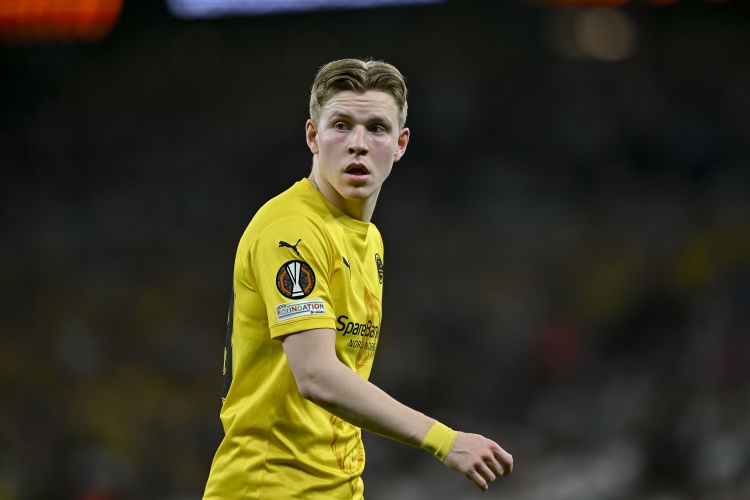 閃耀全場(chǎng)！米蘭舊將海于格對陣熱刺梅開(kāi)二度，多項數據領(lǐng)跑全場(chǎng)