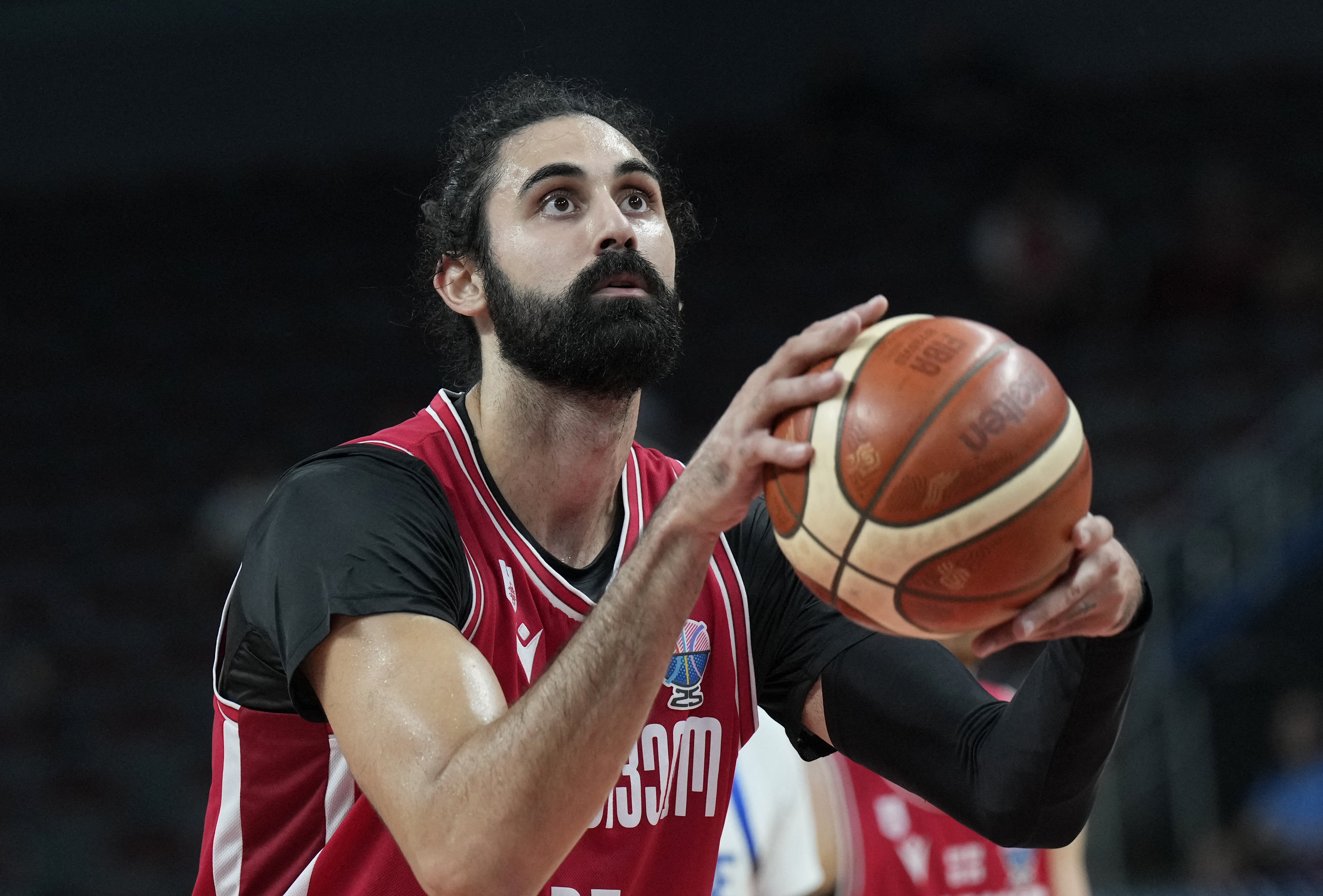 比塔澤：歐錦賽前8對格魯吉亞是了不起成就 當然和小瓦他們沒(méi)得比