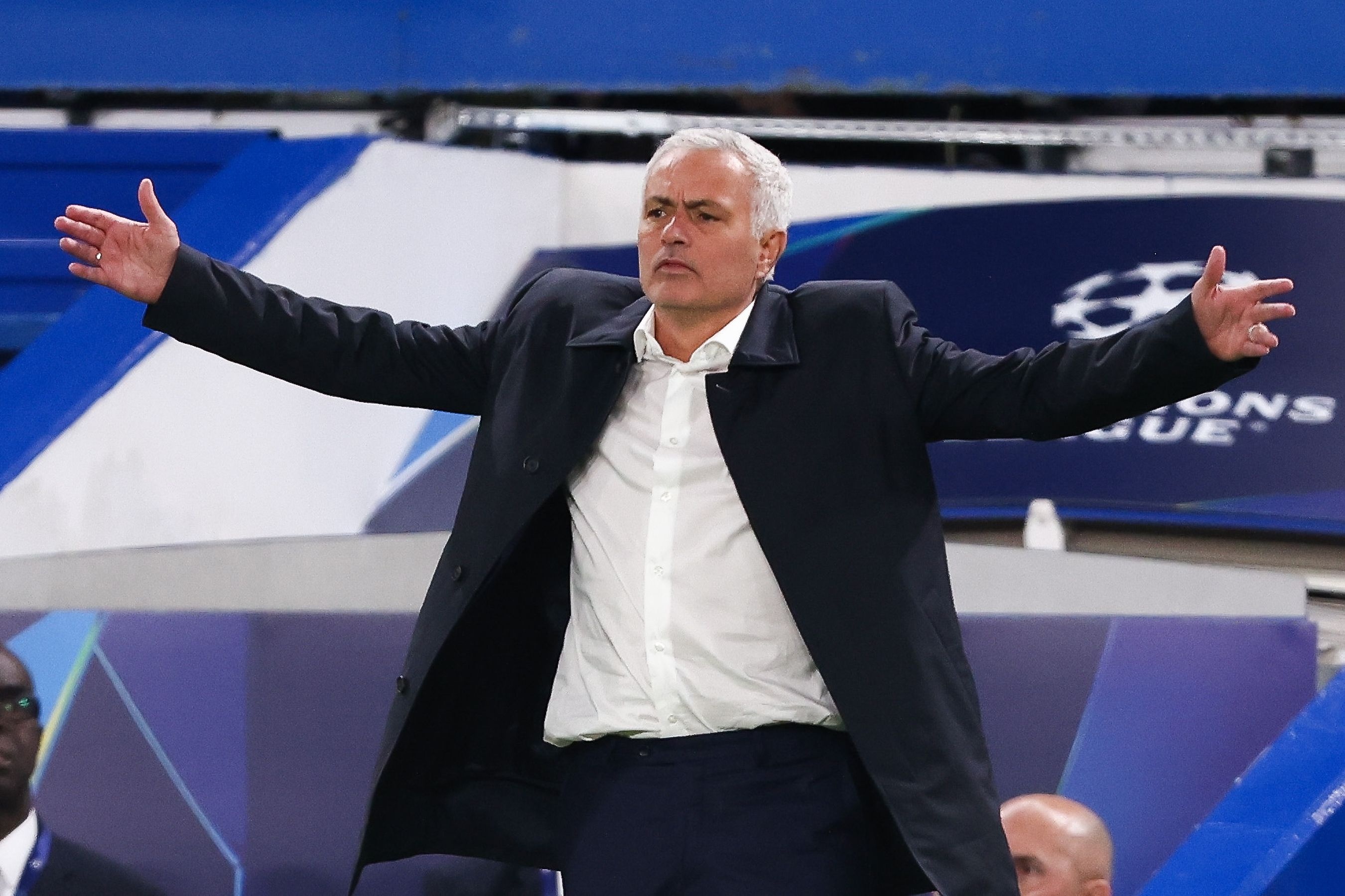 難度MAX！本菲卡歐冠2連敗還將打皇馬尤文 聯(lián)賽4分劣勢周末戰榜首