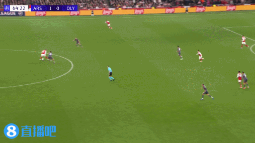 瘋狂浪費機會(huì )！阿森納反擊，特羅薩德好機會(huì )射門(mén)被封堵