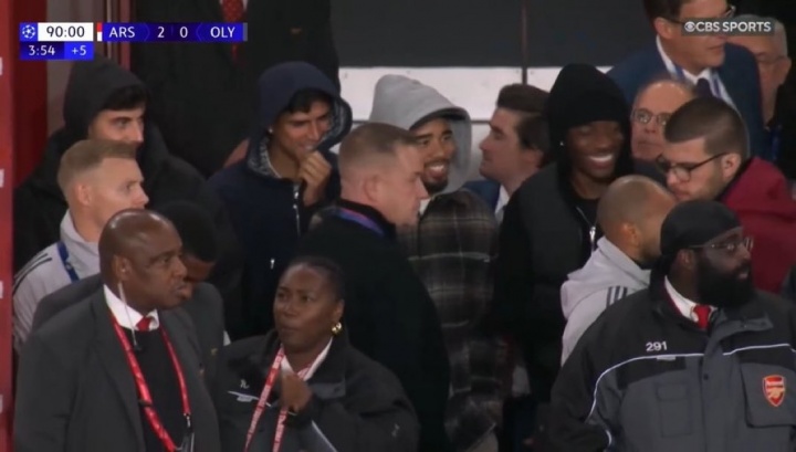 養傷F4??阿森納主場(chǎng)通道4人戴帽：哈弗茨、因卡、熱蘇斯、馬杜