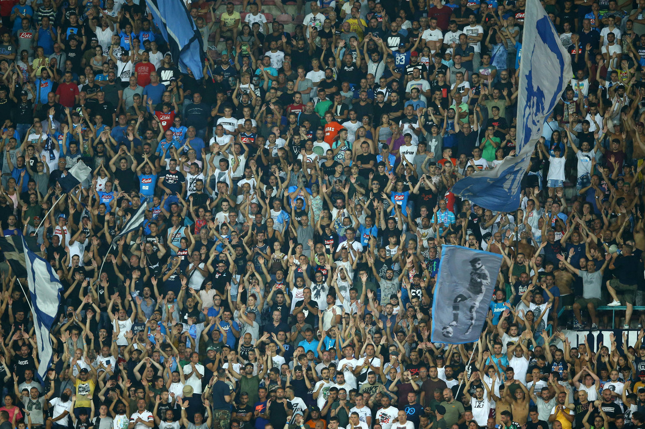 羅體：那不勒斯、葡體球迷賽前爆發(fā)沖突，六人被捕一人送醫