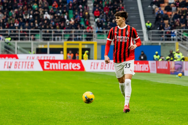 都體：戰尤文薩56或巴特薩基可能踢左后衛，阿特卡梅可能首發(fā)