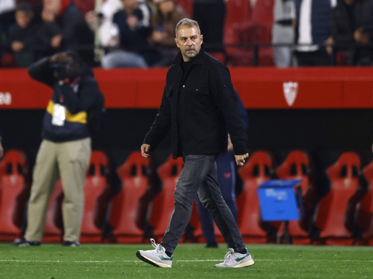 弗里克：佩德里非常出色但重要的是整體 首發(fā)陣容是深思熟悉結果