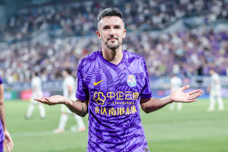 津媒：津門(mén)虎三傷員客戰玉昆能否出戰仍未知 基萊斯累計4黃停賽